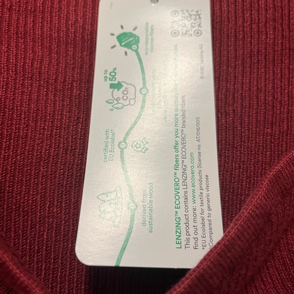 NEW WITH TAGS - Guess Bodysuit - Picture 3 of 4